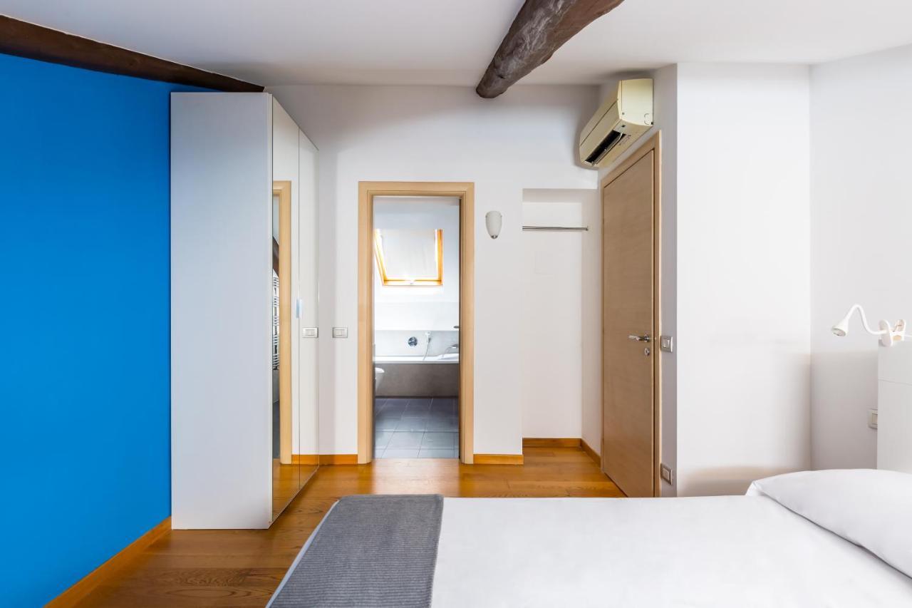Apartment Attico Al Duomo By Napoliapartments Neapel